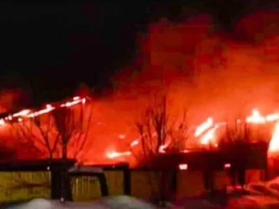 В Башкирии сотрудники госавтоинспекции спасли из пожара спящую семью